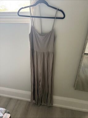 Wilfred Women’s taupe greyish Spaghetti-Strap jumpsuit
